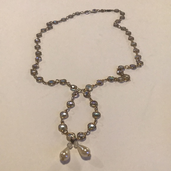 Austrian Crystal Necklace - Beautiful - Picture 5 of 13